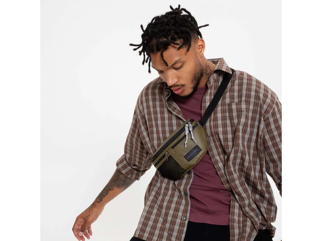 Eastpak övtáska - SAWER Tarp Army