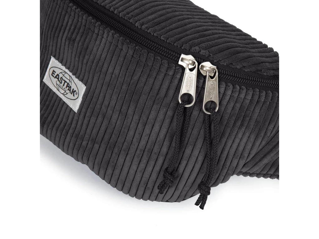 Eastpak springer XL övtáska - Softrib Black