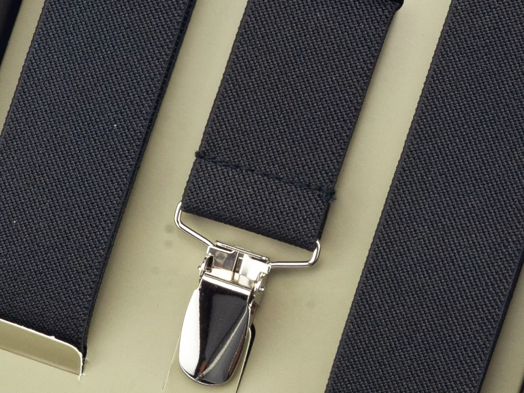 Nadrágtartó díszdobozban - fekete