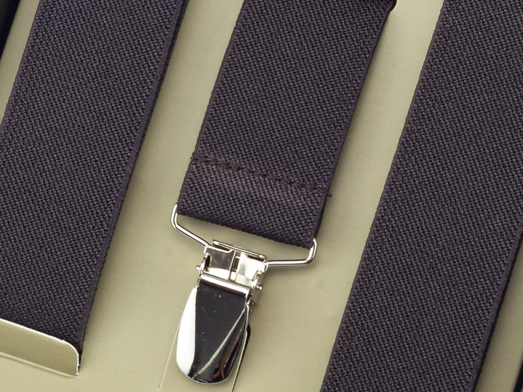 Nadrágtartó díszdobozban - csokibarna