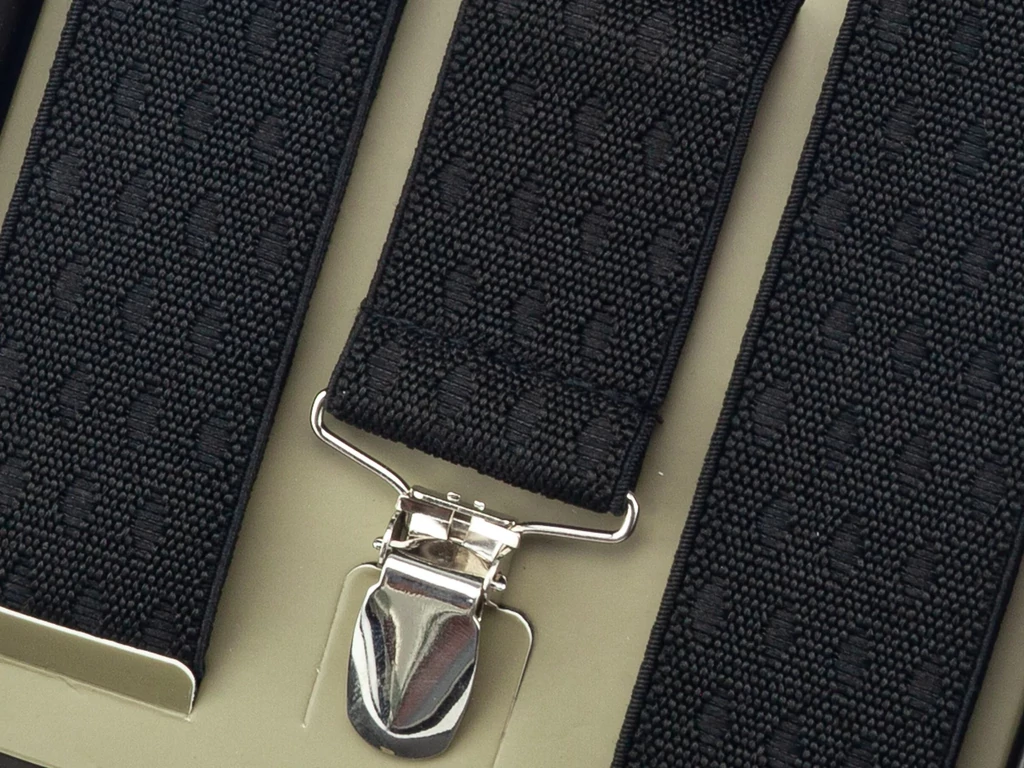 Texturált nadrágtartó díszdobozban - fekete