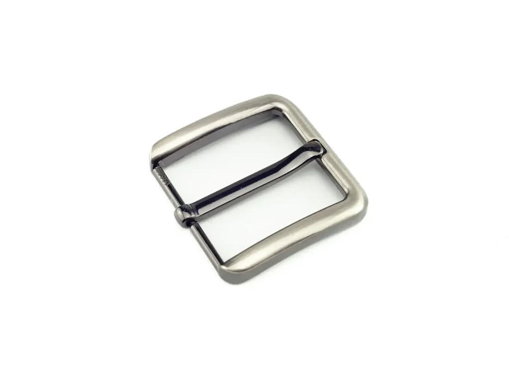 Klasszikus övcsat 40mm - ezüst B9950