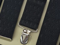 Kép 2/2 - Texturált nadrágtartó díszdobozban - fekete