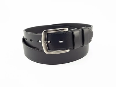 Bőr nadrágöv férfiaknak mintás - fekete