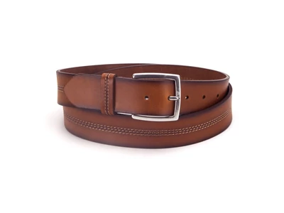 Márkás marhabőr öv dísztűzéssel - konyakbarna | 379