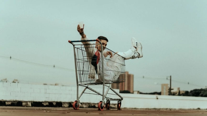 A tudatos vásárlók 12 pontja - Öv vásárlás online művészete